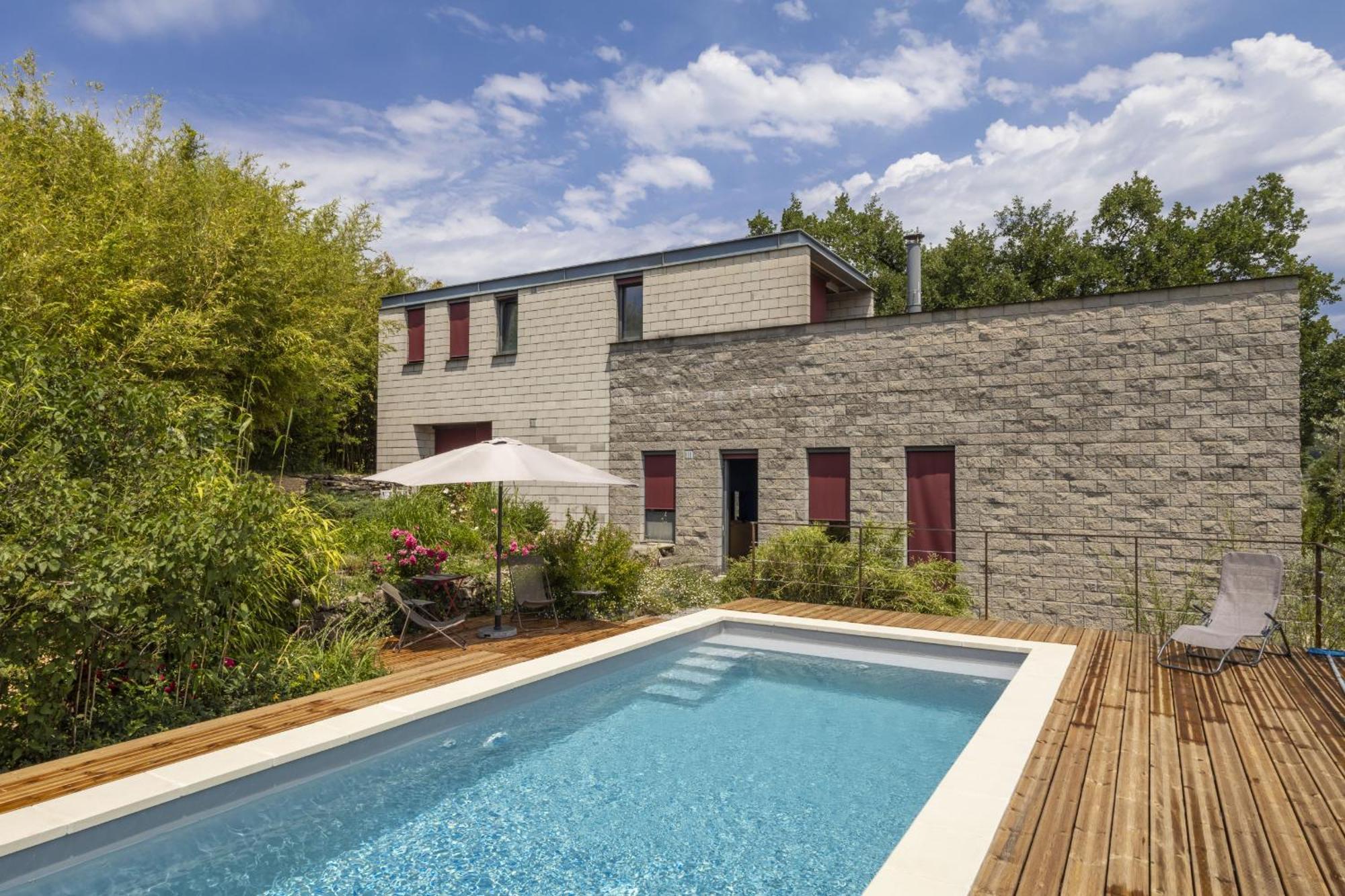La Maison Des Chataigniers Meyrannes Bagian luar foto